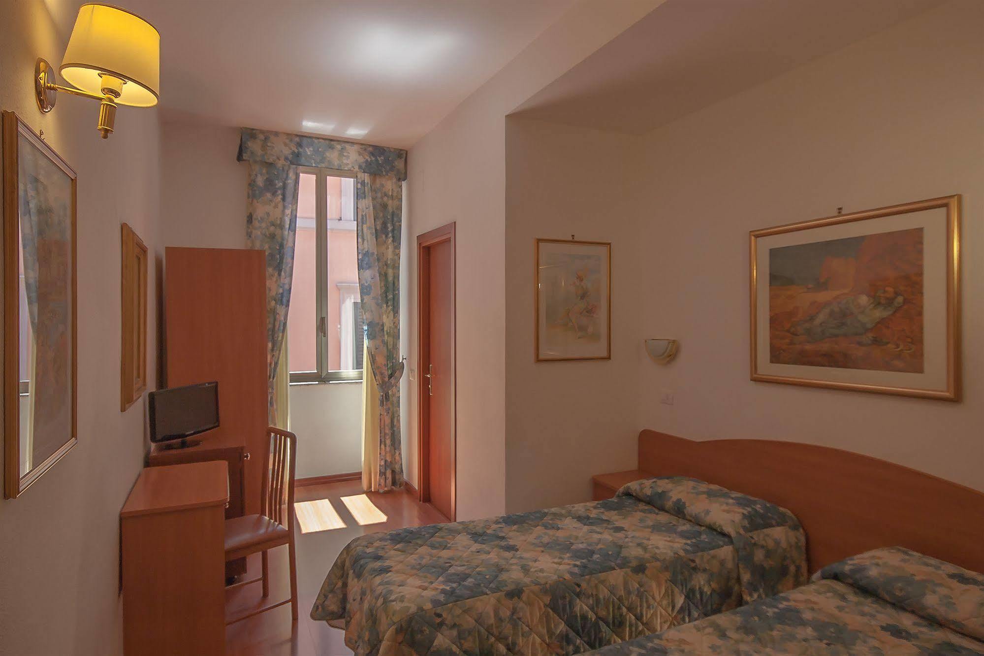 Hotel Tirreno Rome Room photo